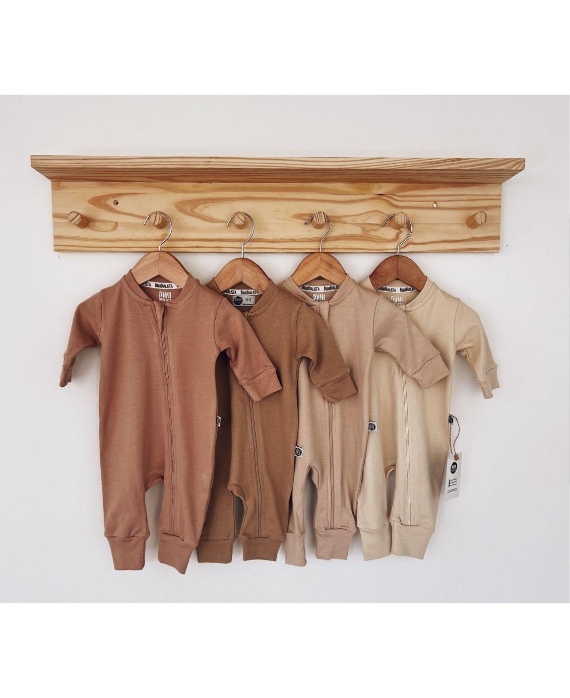 Macacões Lisos e Básicos