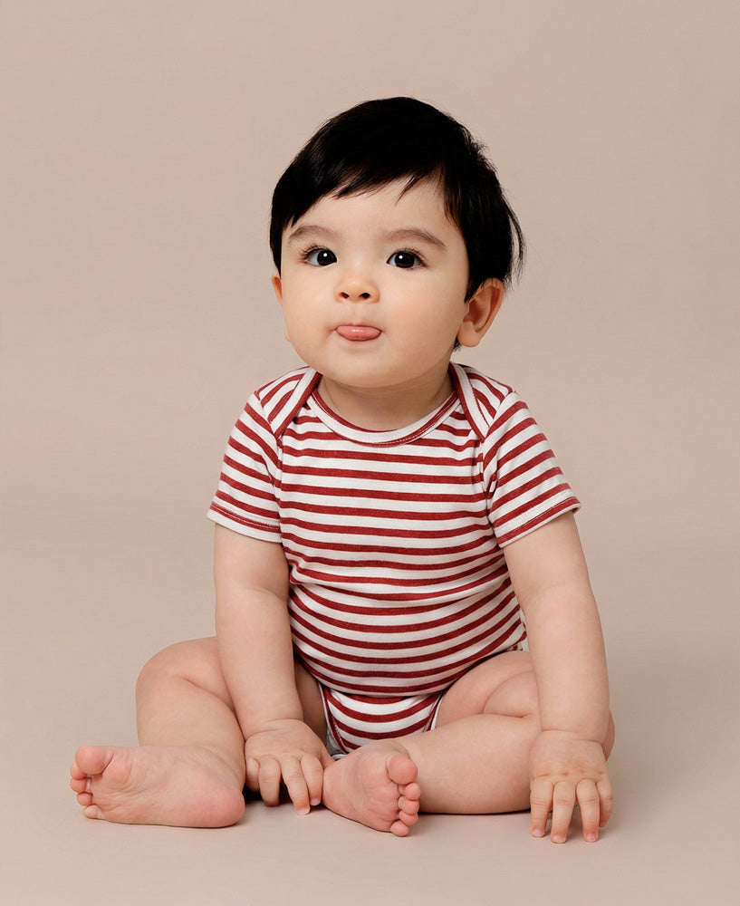 Body de Bebê Manga Curta Unissex | Listrinhas Vermelho