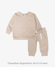 MiniMalista Conjunto Moletom Infantil Algodão em Bege Claro. Moletom + calça 100% algodão peluciado da mesma cor, look pronto para bebê e criança, unissex menino e menina, do bebê de 0-3 meses aos 5-6 anos.
