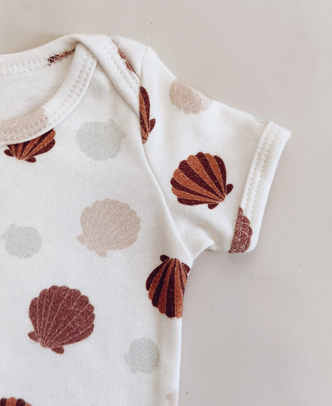 Conjunto Body Manga Curta e Calça Bebê Unissex | Seashell