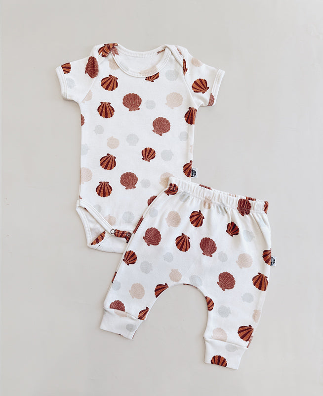 Conjunto Body Manga Curta e Calça Bebê Unissex | Seashell