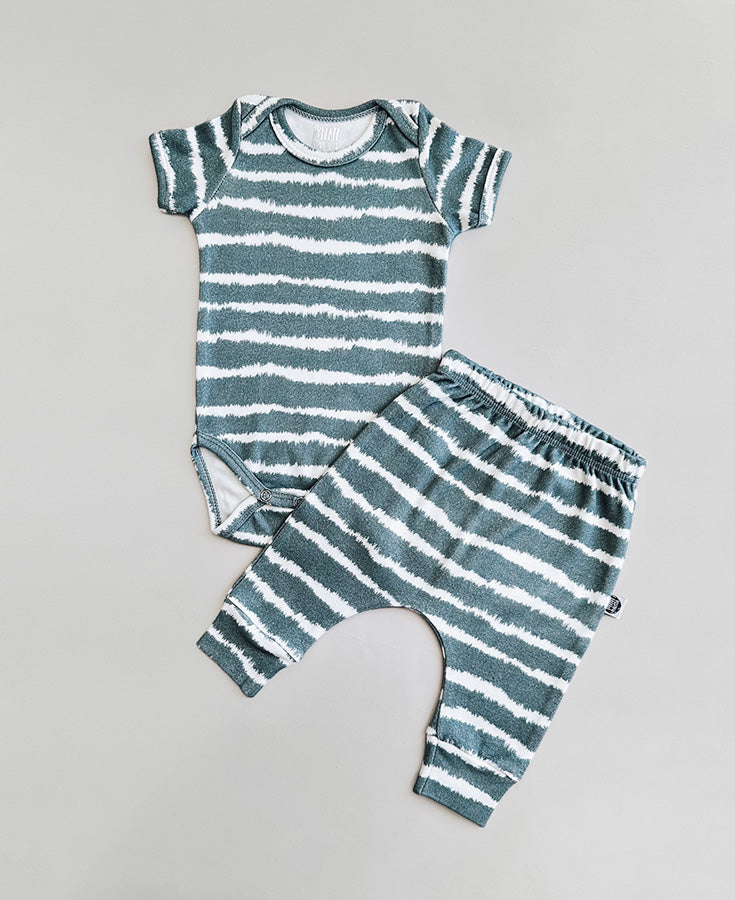 Conjunto Body Manga Curta e Calça Bebê Unissex | Tie Dye