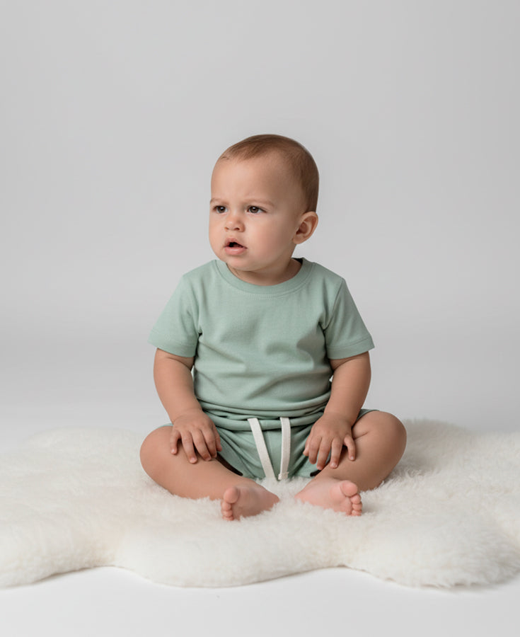 Conjunto Camiseta e Bermuda Infantil Menino | Liso Eucalipto