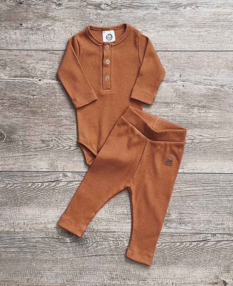 Look coordenado body + calça canelada Liso Ginger