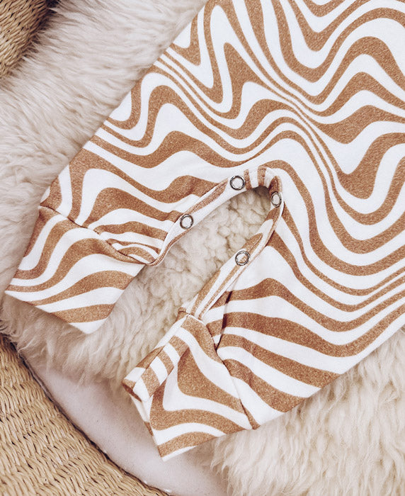 Kit Presente Saída de Maternidade Bebê 4 peças | Swirl - Com Caixa Presente