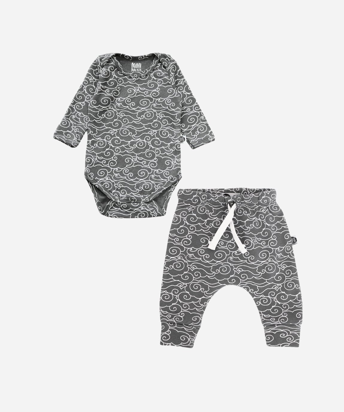 Conjunto-body-e-calca-harem-estampado-cinza-bebe-menino-dreamy-nuvens-cinza.jpg