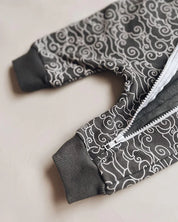 Macacão Bebê Capuz e Ziper Unissex Moletom Peluciado | Dreamy