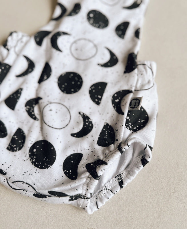 Jardineira de Bebê Unissex | Lunar