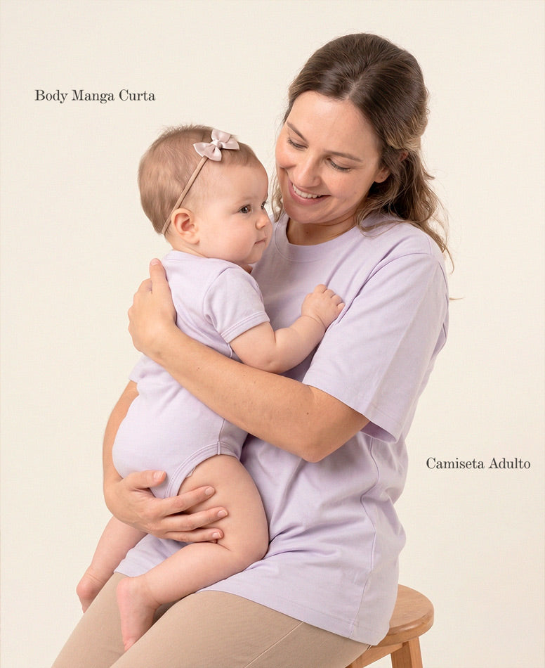 Kit-Tal-mae-tal-filho-camiseta-unissex-adulto-e-body-manga-curta-liso-lilas-lilac-minimalista-baby-2.jpg