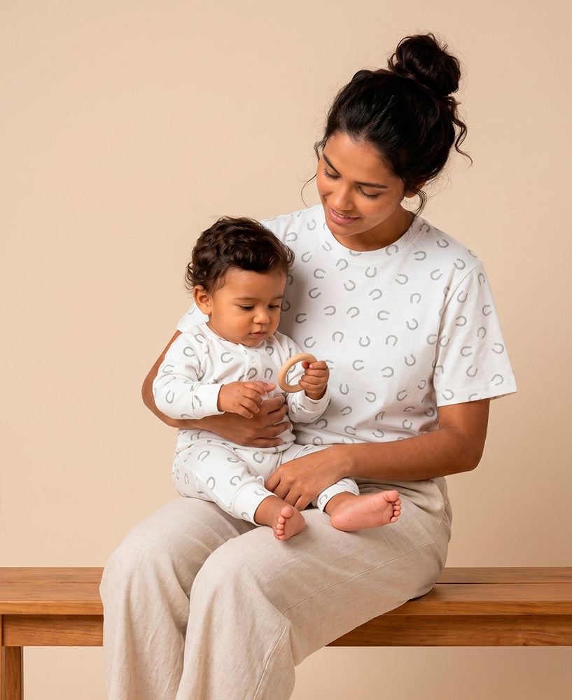 Kit Tal Mãe Tal Filho Camiseta Adulto + Macacão Bebê | Lucky