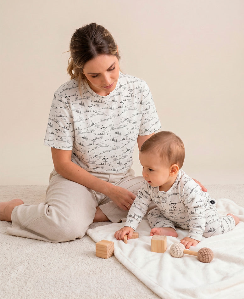 Kit Tal Mãe Tal Filho Camiseta Adulto + Macacão Bebê | Village