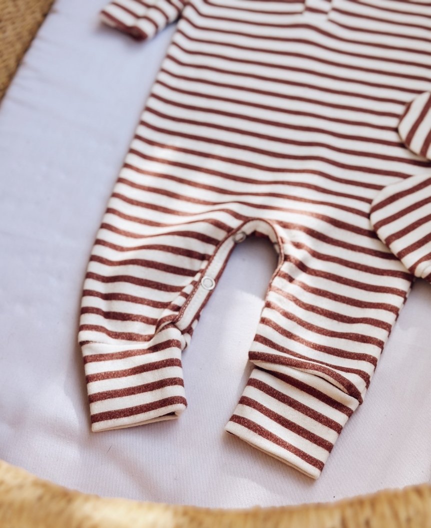 Macacão de Bebê Raglan Botões Unissex | Listrinhas Chutney