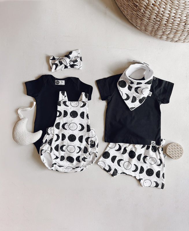 Looks-coordenados-irmaos-bebe-menino-e-menina-verao-minimalista-lunar-preto-e-branco-1.jpg