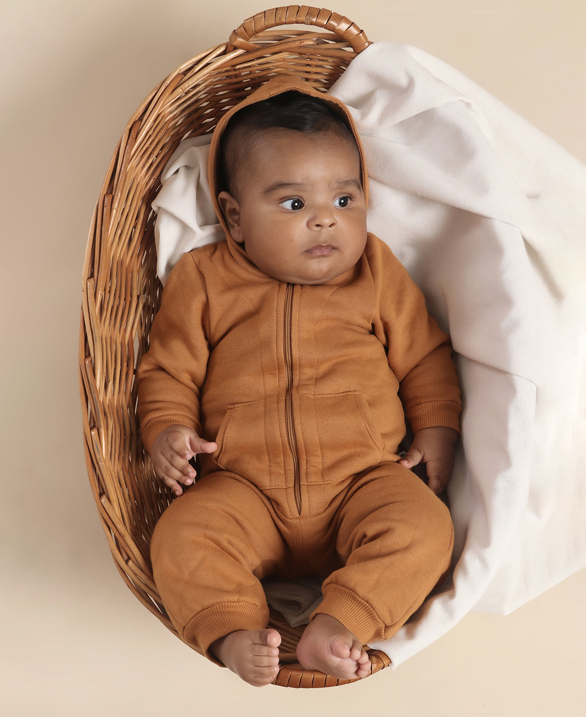 Macacão Bebê Capuz e Ziper Unissex Moletom Peluciado | Liso Goldie