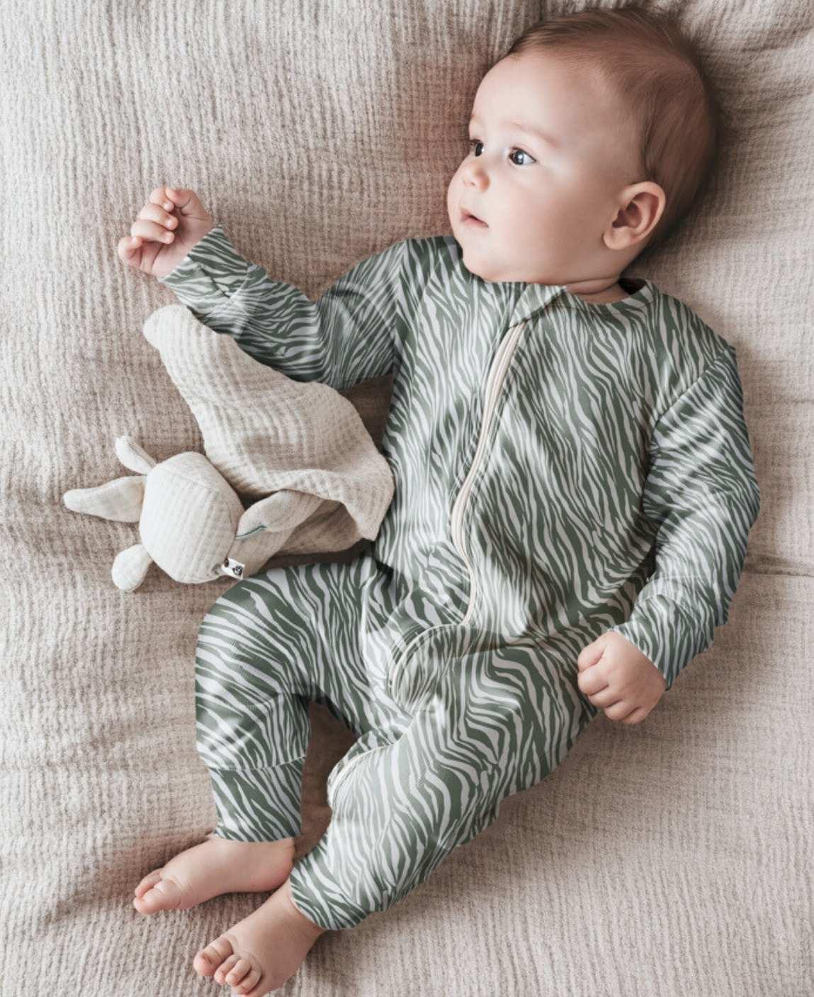 Macacão de Bebê Ziper com opção de Pezinho | Zebra