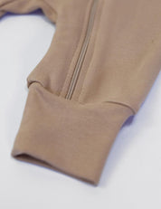 Macacão de Bebê Ziper com opção de Pezinho | Liso Cinnamon