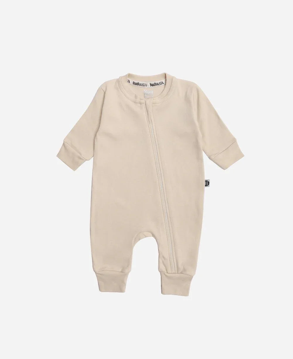 Macacão de Bebê Ziper com opção de Pezinho | Liso Sand
