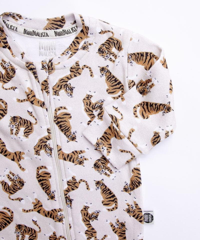 Macacao-ziper-bebe-minimalista-unissex-tiger-1.jpg