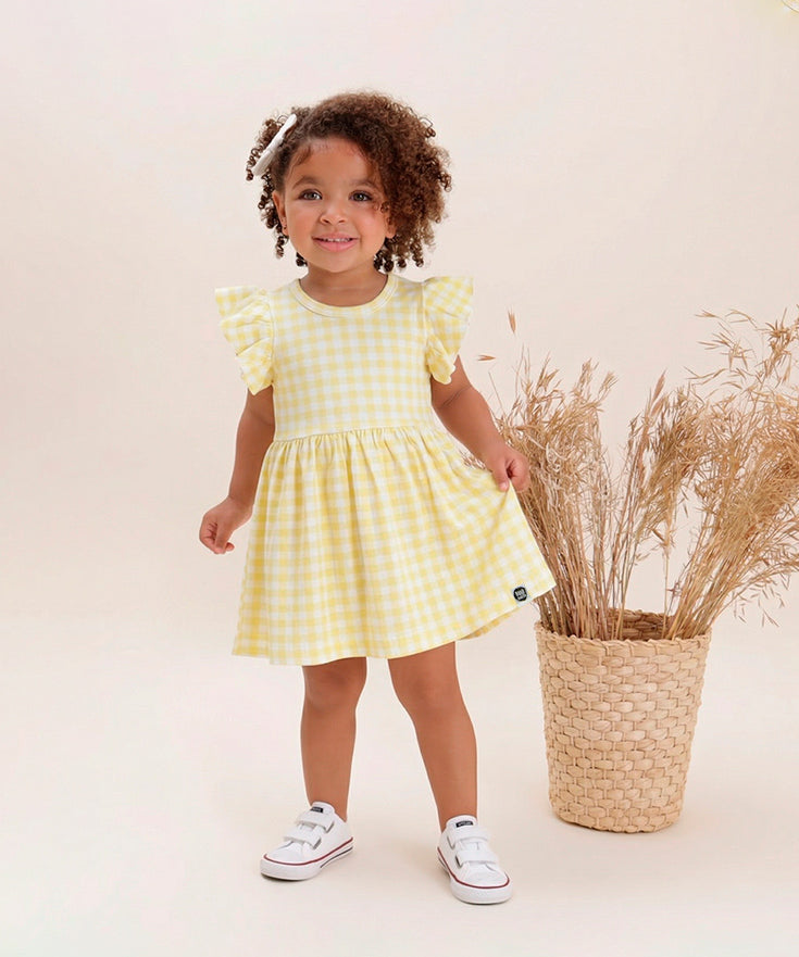 Vestido-babado-ombro-estampa-vichy-amarelo-algodao-bebe-crianca-menina-minimalista-xadrez-4.jpg