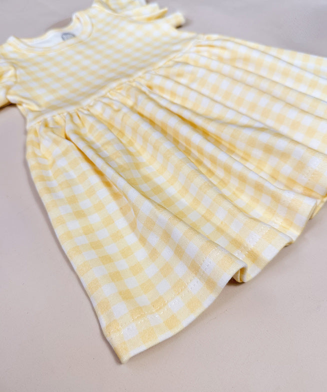 Vestido-babado-ombro-estampa-vichy-amarelo-algodao-bebe-crianca-menina-minimalista-xadrez-5.jpg
