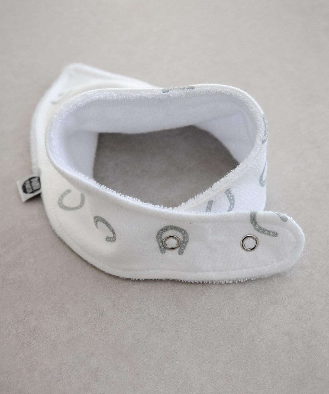 Babador Bandana Unissex | Lucky - MiniMalista Baby - 0.3, b2b, Baby, black-friday, com-desconto-mm10, Meia Estação, Menino, new -bebê-minimalista-estiloso