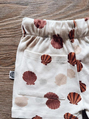 Bermuda Cargo Infantil Unissex | Seashell - MiniMalista Baby - 0.3, b2b, black-friday, Calor, com-desconto-mm10, Kids, Menina, Menino, Neutro, new, tab-tam-shorts-cargo, Unissex, Verão -bebê-minimalista-estiloso