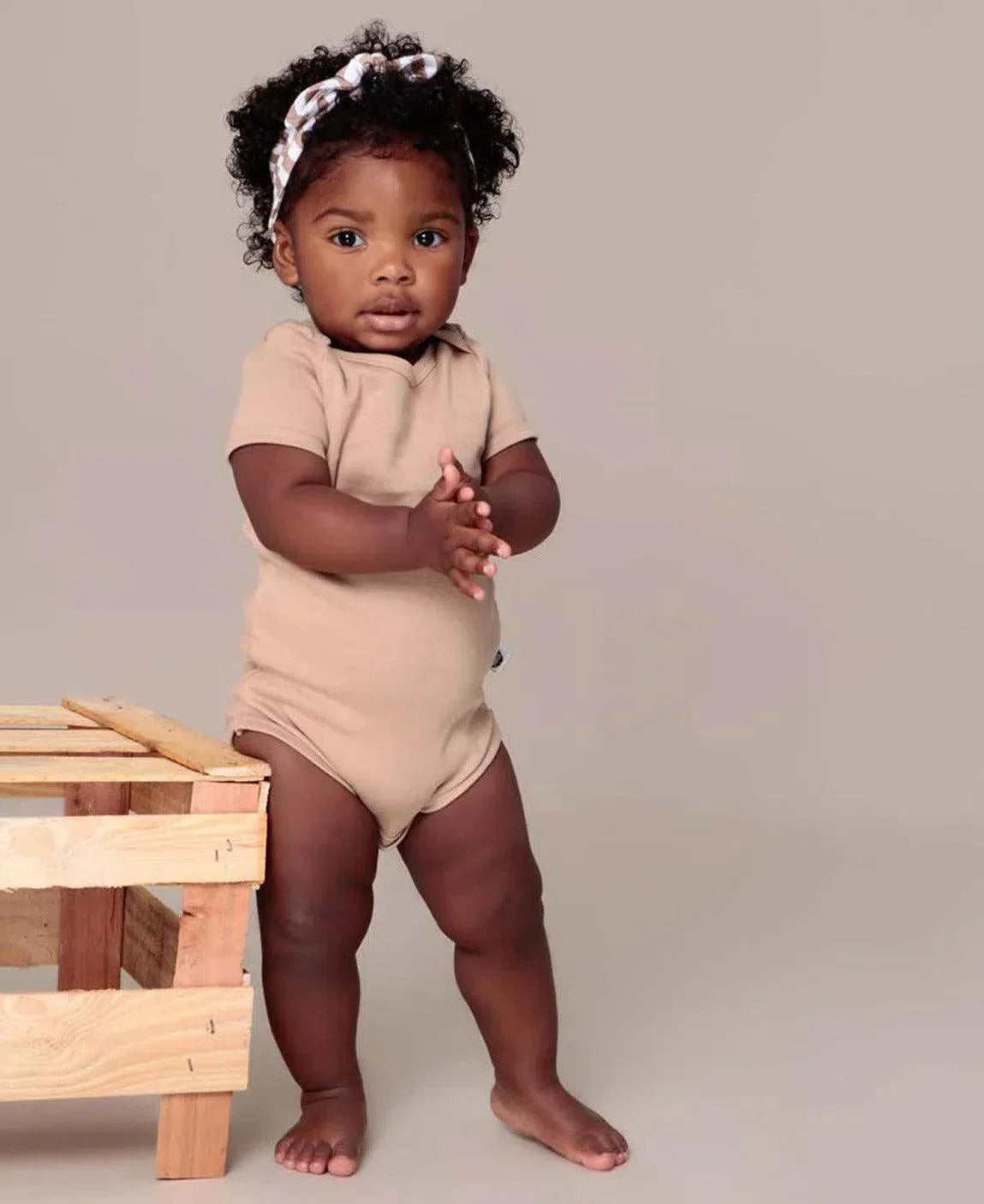 Body de Bebê Manga Curta Unissex MiniMalista | Liso Mocha - MiniMalista Baby - 0.3, b2b, Baby, black-friday, com-desconto-mm10, Meia Estação, Menina, Menino, Neutro, SALE-FINAL, tab-tam-body-curto, Unissex -bebê-minimalista-estiloso