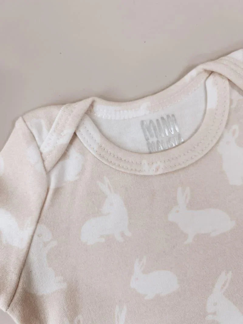 Body de Bebê Manga Curta Unissex | Bunny - MiniMalista Baby - 0.25, b2b, Baby, black-friday, com-desconto-mm10, Meia Estação, Menina, tab-tam-body-curto -bebê-minimalista-estiloso
