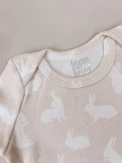 Body de Bebê Manga Curta Unissex | Bunny - MiniMalista Baby - 0.25, b2b, Baby, black-friday, com-desconto-mm10, Meia Estação, Menina, tab-tam-body-curto -bebê-minimalista-estiloso