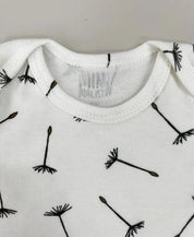 Body de Bebê Manga Curta Unissex | Dandelion - MiniMalista Baby - 0.2, 0.25, Ano Novo, b2b, Baby, black-friday, com-desconto-mm10, Meia Estação, Menina, Menino, Neutro, Reveillon, tab-tam-body-curto, Unissex -bebê-minimalista-estiloso