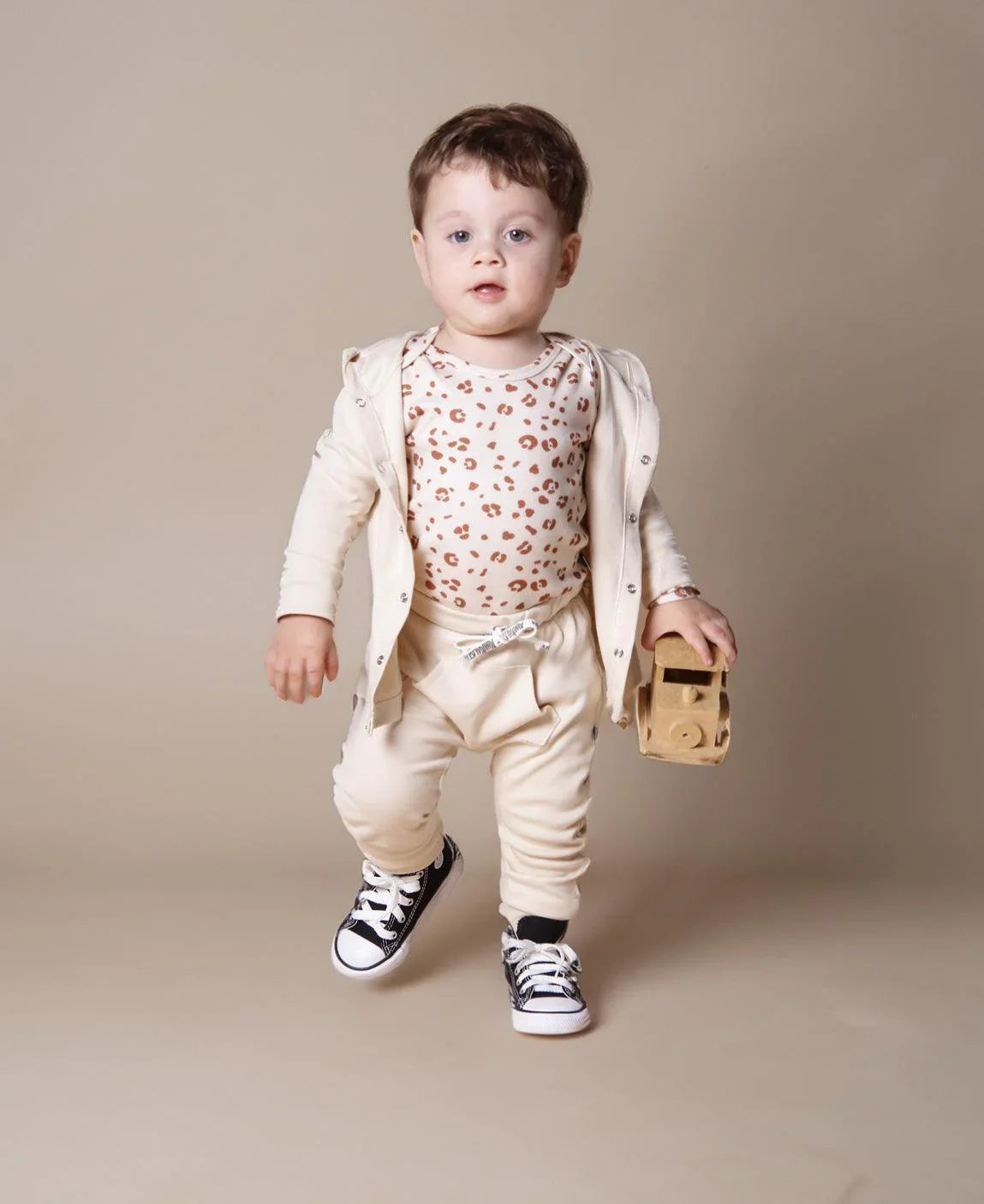 Body de Bebê Manga Curta Unissex | Jaguar - MiniMalista Baby - 0.45, b2b, Baby, black-friday, com-desconto-mm10, Meia Estação, Menina, tab-tam-body-curto -bebê-minimalista-estiloso