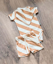 Body de Bebê Manga Curta Unissex | Listras Diagonais Bege - MiniMalista Baby - 0.2, b2b, Baby, black-friday, com-desconto-mm10, Meia Estação, Menino, Neutro, new, tab-tam-body-curto, Unissex -bebê-minimalista-estiloso