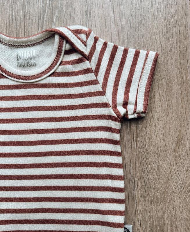 Body de Bebê Manga Curta Unissex | Listrinhas Chutney - MiniMalista Baby - 0.3, 0.45, b2b, Baby, black-friday, com-desconto-mm10, Meia Estação, Menino, Neutro, new, tab-tam-body-curto, Unissex -bebê-minimalista-estiloso