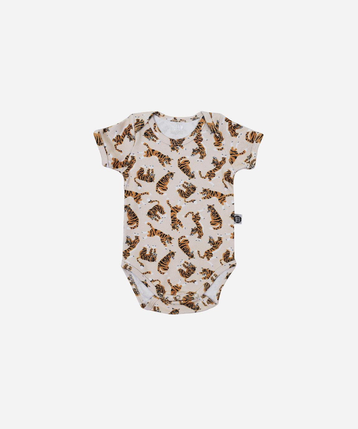 body-de-bebe-manga-curta-unissex-or-tiger-minimalista-baby-body-de-bebe-manga-curta-unissex-or-tiger-minimalista-baby-0-35-0-4-b2b-baby-black-friday-com-desconto-mm10-meia-estacao-men.jpg