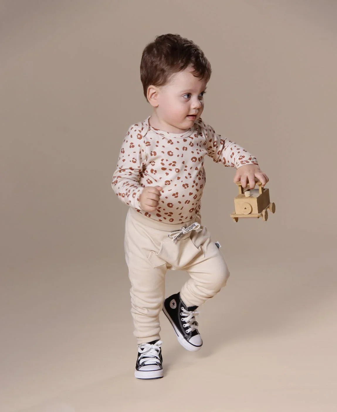 Body de Bebê Manga Longa Unissex | Jaguar - MiniMalista Baby - 0.3, 0.45, b2b, Baby, black-friday, com-desconto-mm10, Frio, Menina, tab-tam-body-manga-longa -bebê-minimalista-estiloso