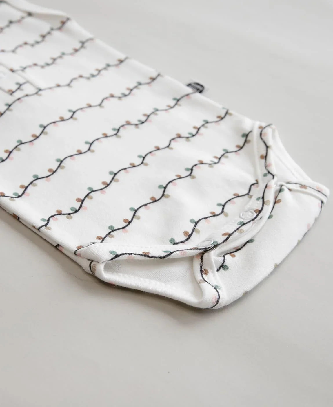 Body de Bebê Regata Unissex Botões | Lights - MiniMalista Baby - 0.3, Ano Novo, b2b, Baby, black-friday, Calor, Christmas, com-desconto-mm10, Menina, natal, Neutro, Reveillon, tab-tam-body-regata, Unissex, Verão, Xmas -bebê-minimalista-estiloso