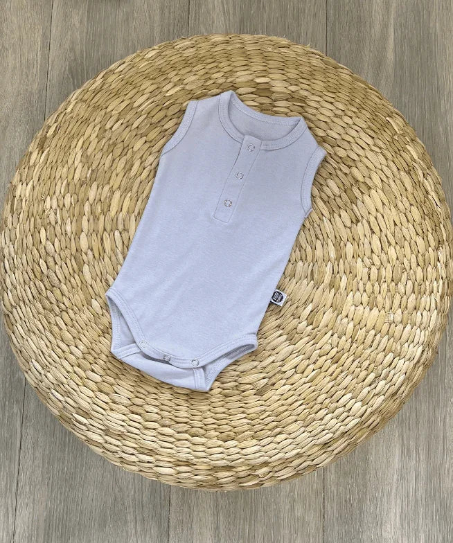 Body de Bebê Regata Unissex Botões | Liso Lilac - MiniMalista Baby - 0.3, b2b, Baby, black-friday, Calor, Menina, Neutro, new, tab-tam-body-regata, Unissex, Verão -bebê-minimalista-estiloso