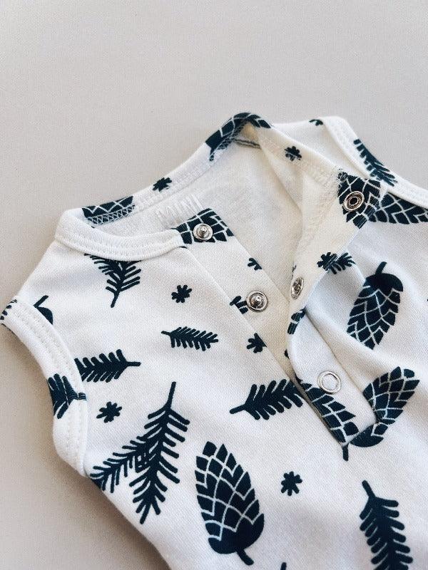 Body de Bebê Regata Unissex Botões | Pine Cones - MiniMalista Baby - 0, b2b, Baby, Calor, Christmas, com-desconto-mm10, Menino, natal, SALE-FINAL, tab-tam-body-regata, Verão, Xmas -bebê-minimalista-estiloso