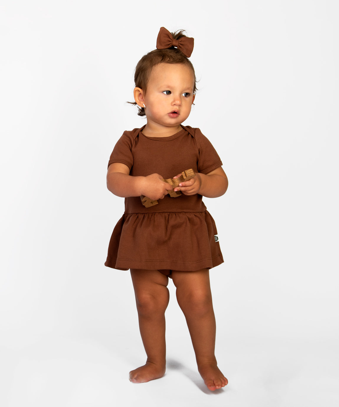 body-vestido-bebe-manga-curta-oak-marrom-inverno.jpg