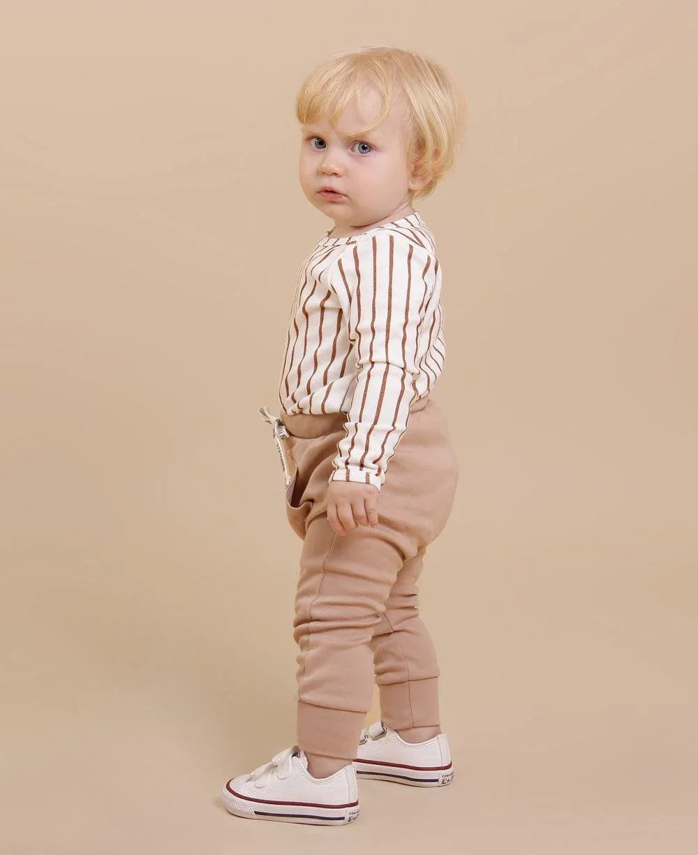 Calça Bolsão Unissex MiniMalista | Liso Cinnamon - MiniMalista Baby - 0.2, b2b, Baby, black-friday, com-desconto-mm10, Kids, Meia Estação, Menino, Neutro, tab-tam-calça-bolsão-kids, Unissex -bebê-minimalista-estiloso