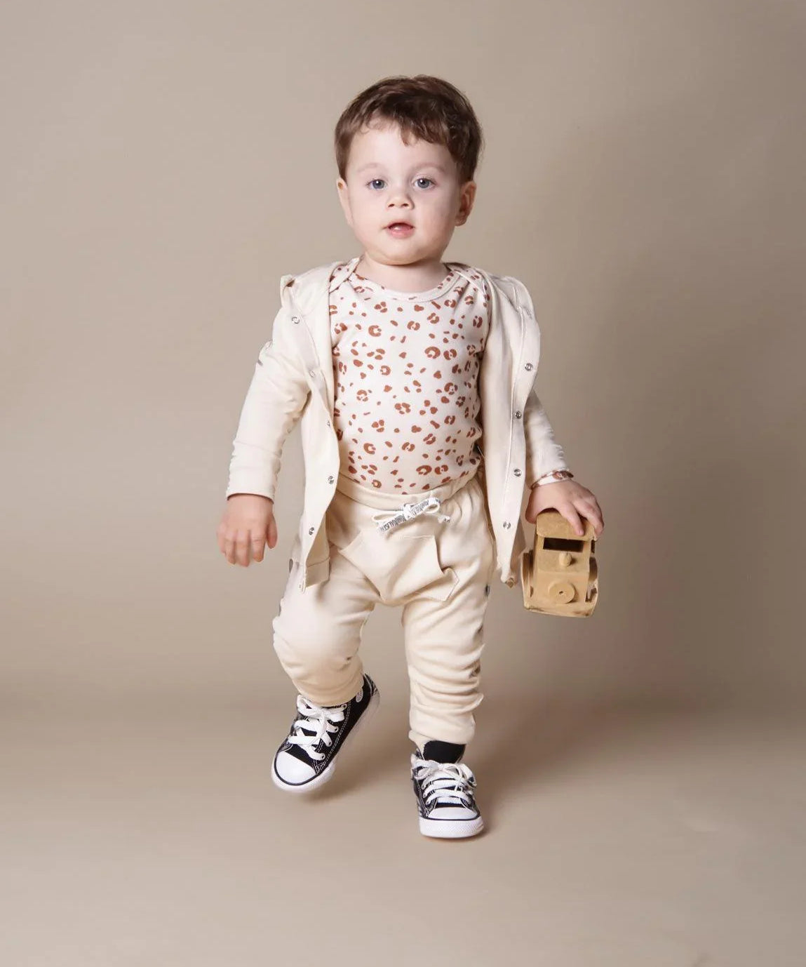 Calça Bolsão Unissex MiniMalista | Liso Sand - MiniMalista Baby - 0.2, 0.3, b2b, Baby, black-friday, com-desconto-mm10, Kids, Meia Estação, Neutro, tab-tam-calça-bolsão-kids, Unissex -bebê-minimalista-estiloso