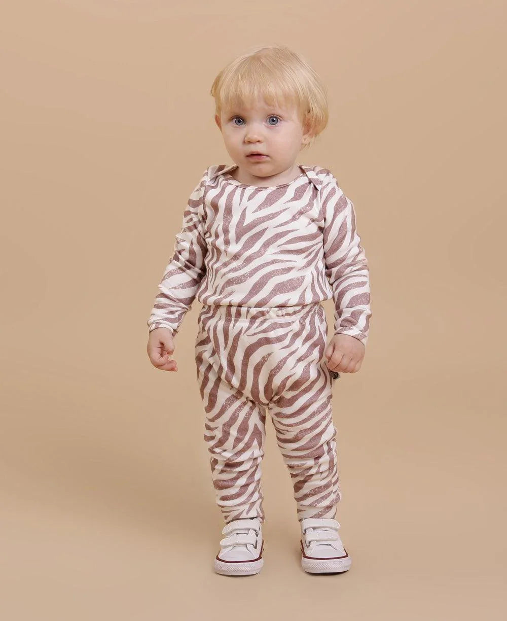 Calça de Bebê Harém Unissex | Feline - MiniMalista Baby - 0.4, b2b, Baby, black-friday, com-desconto-mm10, Meia Estação, Menina, tab-tam-calça-harem-bebe -bebê-minimalista-estiloso