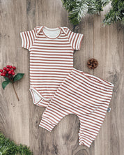 Calça de Bebê Harém Unissex | Listrinhas Chutney - MiniMalista Baby - 0.3, 0.45, b2b, Baby, black-friday, com-desconto-mm10, Meia Estação, Menino, Neutro, new, tab-tam-calça-harem-bebe, Unissex -bebê-minimalista-estiloso