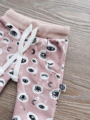 Calça Moletinho Unissex | Mystic Eyes - MiniMalista Baby - 0.45, b2b, Baby, black-friday, Frio, Kids, Menina, outlet, SALE-FINAL, tab-tam-calca-moletom, tab-tam-calça-molet-bebe -bebê-minimalista-estiloso