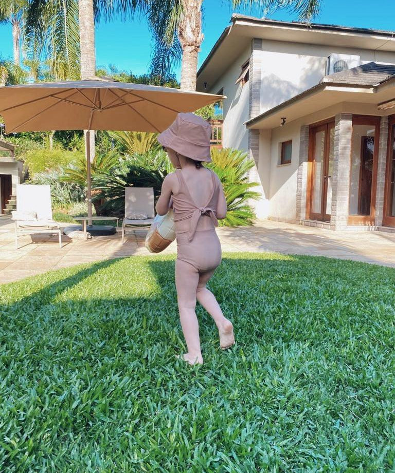 Calcinha de Praia UV50+ MiniMalista | Liso Mocha - MiniMalista Baby - 0, b2b, Calor, com-desconto-mm10, Menina, SALE-FINAL, tab-tam-calcinha-praia, Verão -bebê-minimalista-estiloso