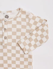 Camiseta Infantil de Inverno Manga Longa Unissex Botões | Racer Beige - MiniMalista Baby - 0.3, b2b, black-friday, com-desconto-mm10, Frio, Kids, Menina, Neutro, tab-tam-camiseta-botao-frontal, Unissex -bebê-minimalista-estiloso