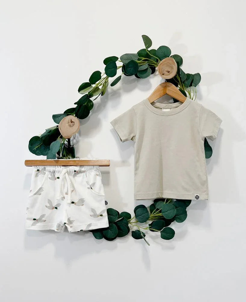 Camiseta Infantil Manga Curta Unissex MiniMalista | Liso Stone - MiniMalista Baby - 0.3, b2b, black-friday, com-desconto-mm10, Kids, Meia Estação, Menino, tab-tam-camiseta-manga-curta -bebê-minimalista-estiloso