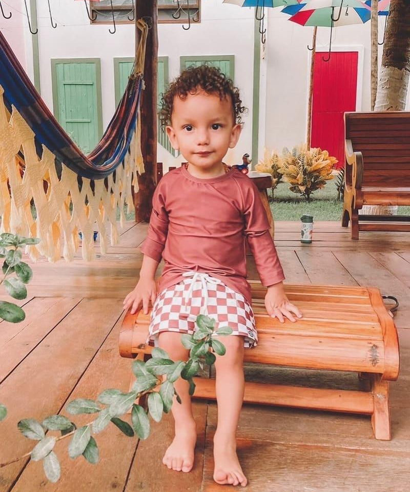 Camiseta Infantil Proteção Solar Unissex UV50+ MiniMalista | Liso Oak - MiniMalista Baby - 0, 0.3, b2b, black-friday, Calor, com-desconto-mm10, Menino, tab-tam-camiseta-praia, tab-tam-camiseta-solar-praia, tab-tamanho-camiseta-raglan, Verão -bebê-minimalista-estiloso