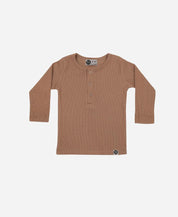 Camiseta Infantil Unissex Manga Longa Canelado Botões MiniMalista | Liso Mocha - MiniMalista Baby - 0.3, 0.4, b2b, black-friday, com-desconto-mm10, Frio, Kids, Menina, Menino, Neutro, SALE-FINAL, tab-tam-camiseta-botao-frontal, tab-tam-camiseta-botão-frontal-manga-longa, Unissex, Winter Sale 40% -bebê-minimalista-estiloso