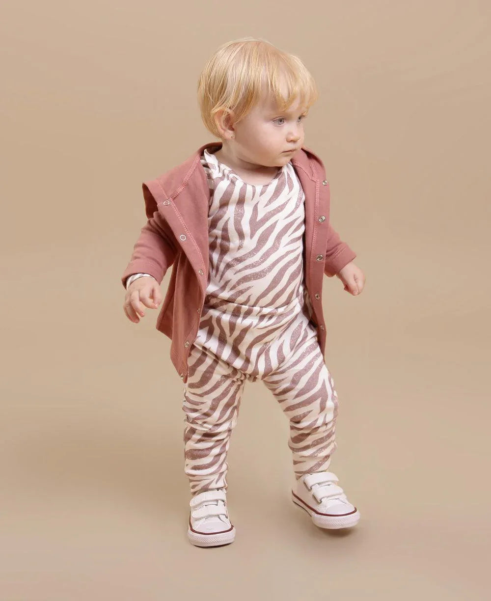 Casaco de Malha Unissex MiniMalista | Liso Dark Rose - MiniMalista Baby - 0.2, 0.3, b2b, Baby, black-friday, com-desconto-mm10, Frio, Kids, Menina, tab-tam-cardigan-casaco-malha -bebê-minimalista-estiloso